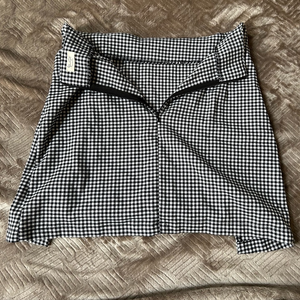Brandy Melville John Galt Black and White Checked Skirt